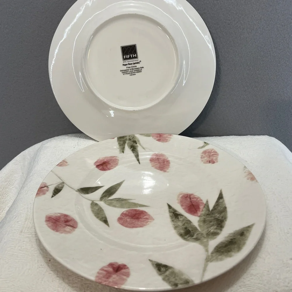 222 Fifth Paper Rose Floral Dinner Plate - Pink and Green